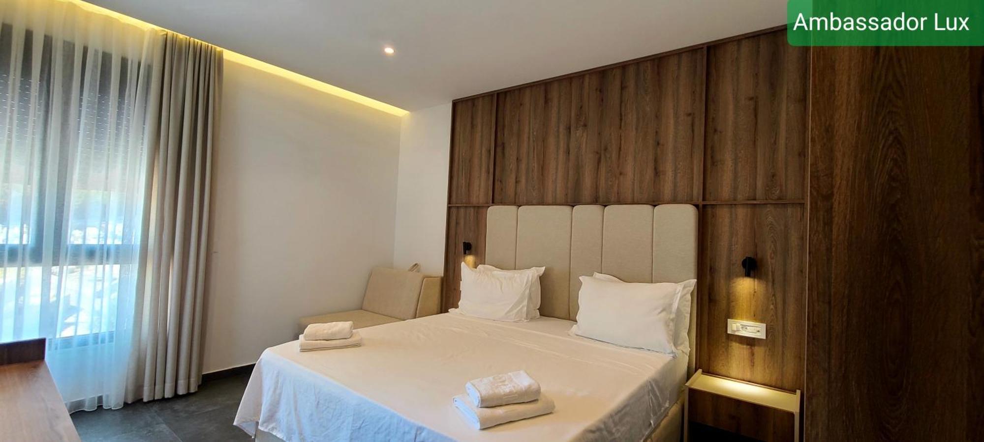 Ambassador & Ambassador Lux Apartments Ulcinj Phòng bức ảnh