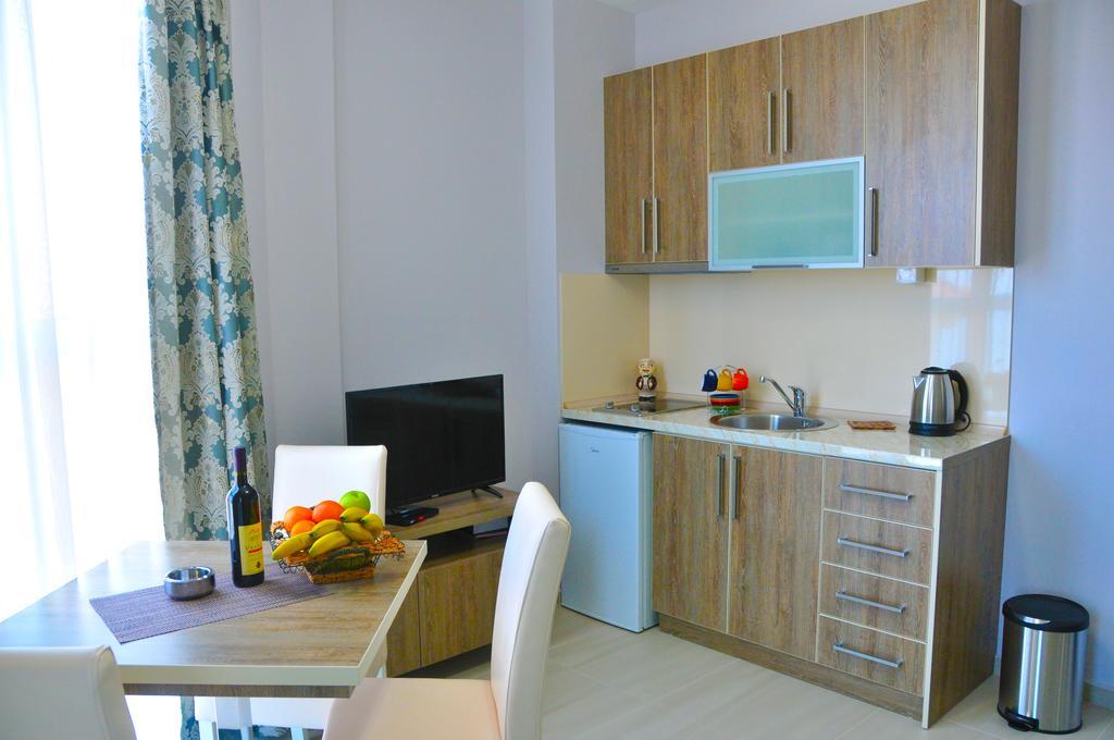 Ambassador & Ambassador Lux Apartments Ulcinj Ngoại thất bức ảnh