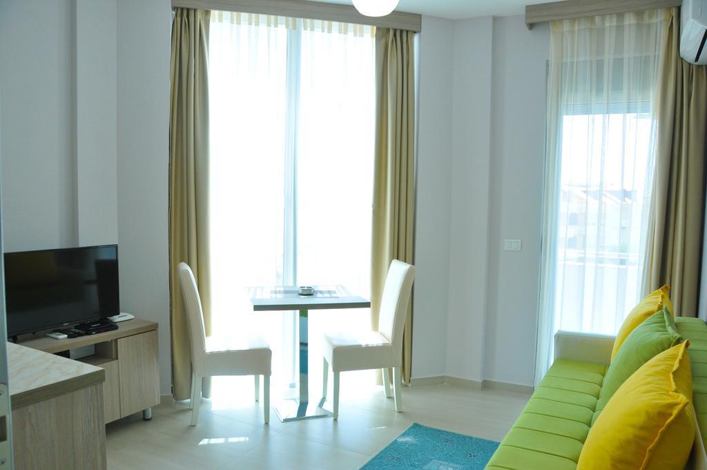 Apartments Ambassador Ulcinj Ngoại thất bức ảnh