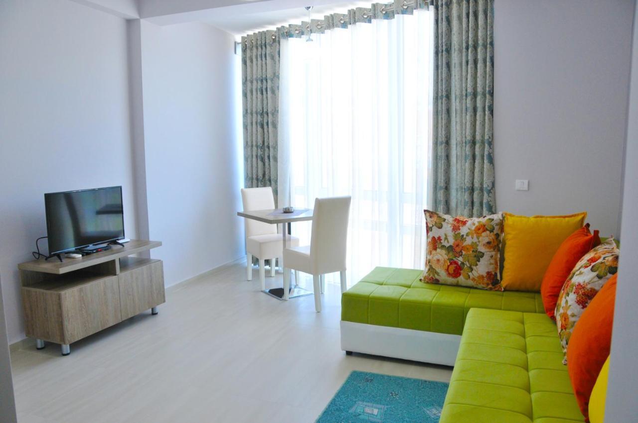 Apartments Ambassador Ulcinj Ngoại thất bức ảnh